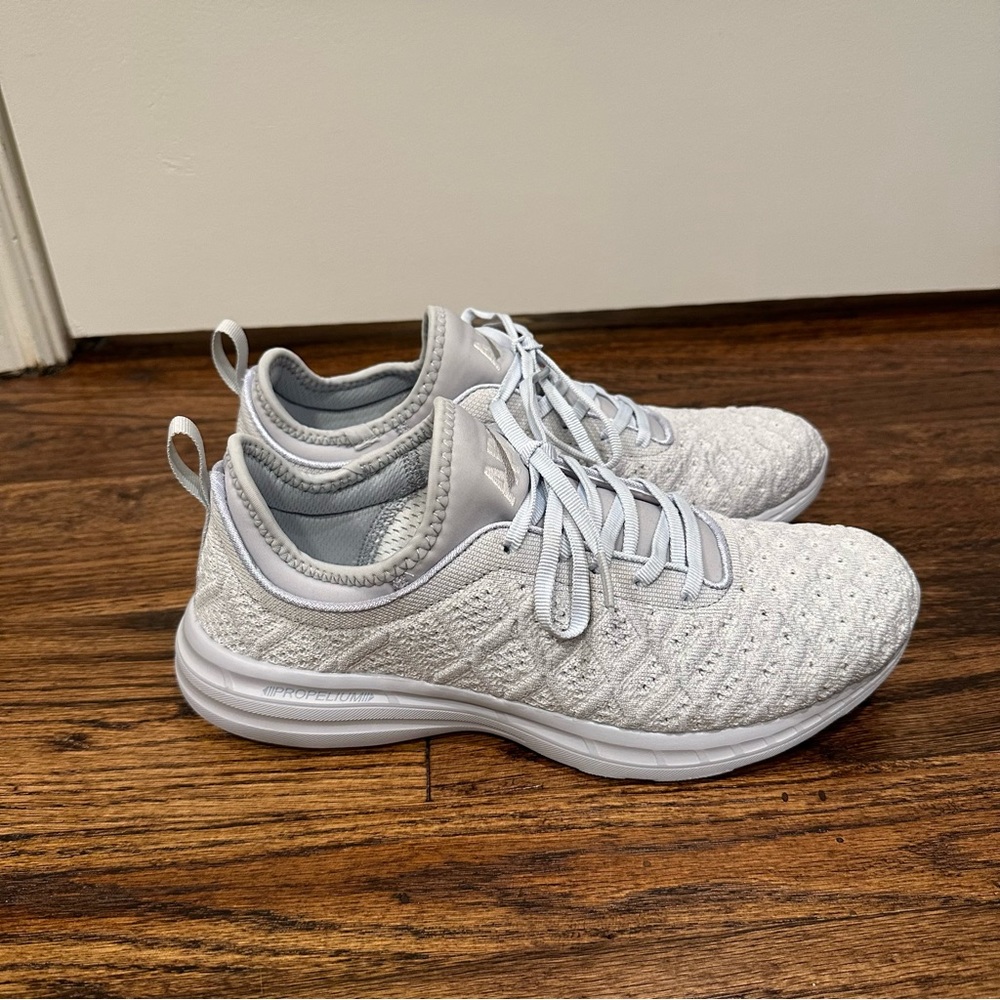 Apl Techloom Phantom Women’s Size 9 - image 1